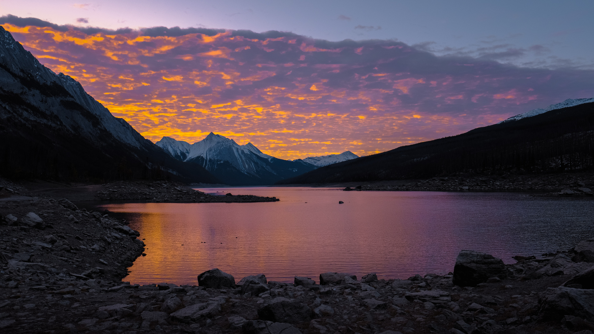 Обои водоем, природа, гора, нагорье, озеро в разрешении 1920x1080