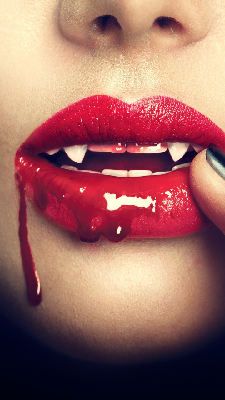 Обои вампир, волосы, улыбка, кожа, голова в разрешении 720x1280