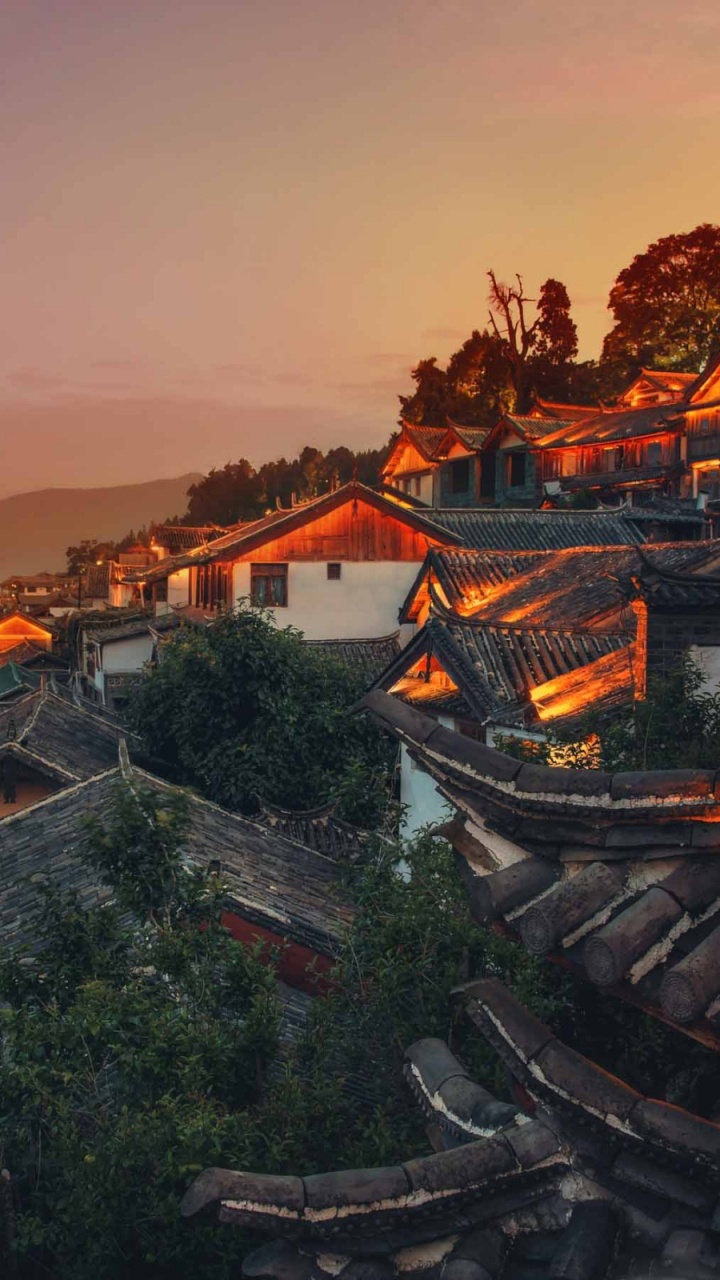 Обои пейзаж, мир, вечер, город, гора в разрешении 720x1280