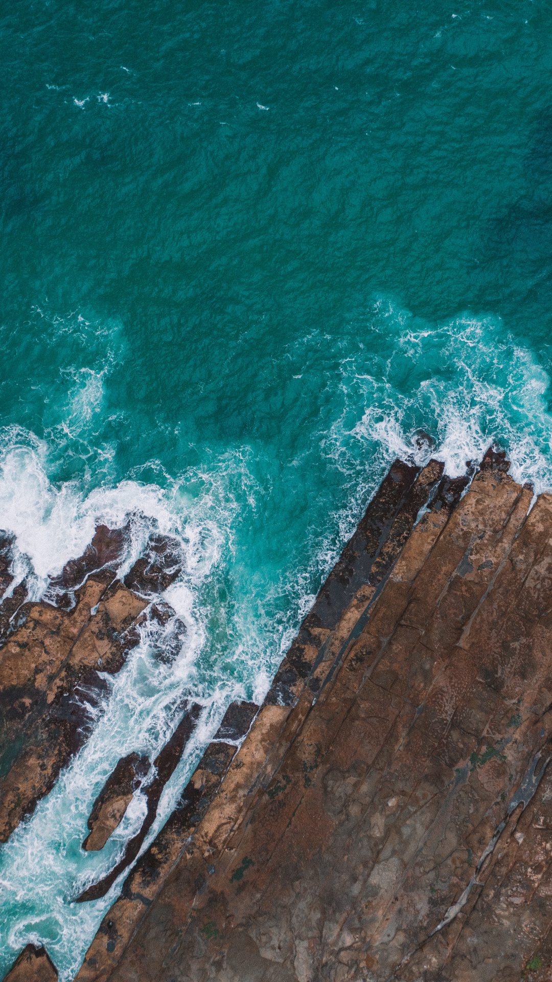 Обои берег, пиратство, океан, синий, бирюза в разрешении 1080x1920