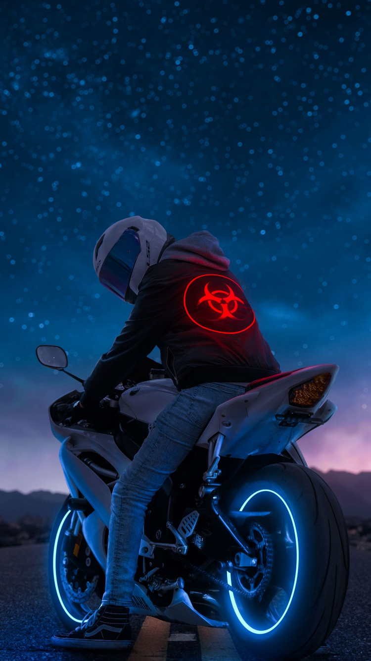 Обои велопробег, мотоцикл, мотоциклетный шлем, мотоспорт, Кавасаки ниндзя в разрешении 750x1334