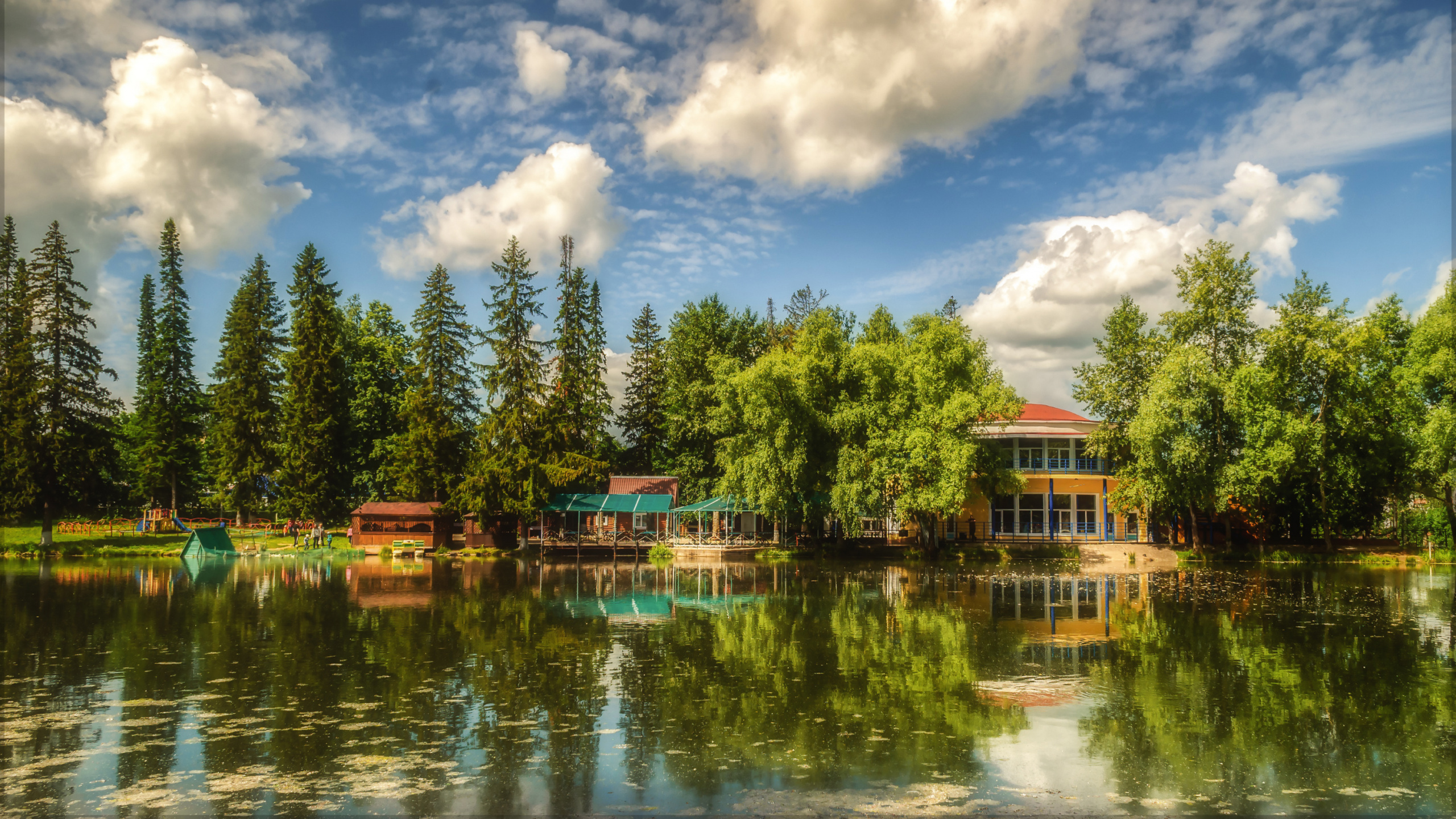 Обои отражение, природа, вода, облако, озеро в разрешении 2560x1440