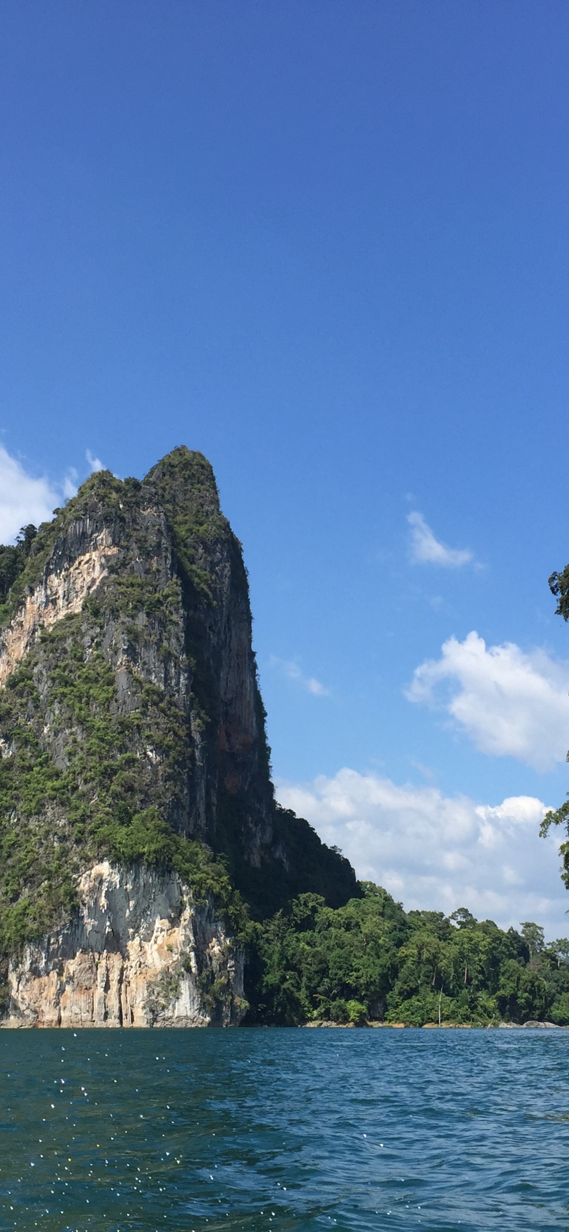 Обои природный заповедник, рок, природный ландшафт, обнажение, коренная порода в разрешении 1125x2436