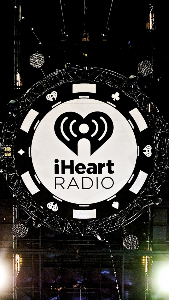 Обои музыкального фестиваля iHeartRadio, графический дизайн, дизайн, графика, иллюстрация в разрешении 720x1280