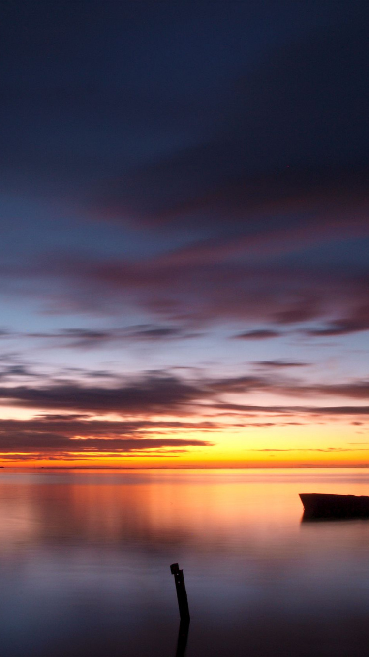 Обои горизонт, облако, послесвечение, закат, восход солнца в разрешении 750x1334