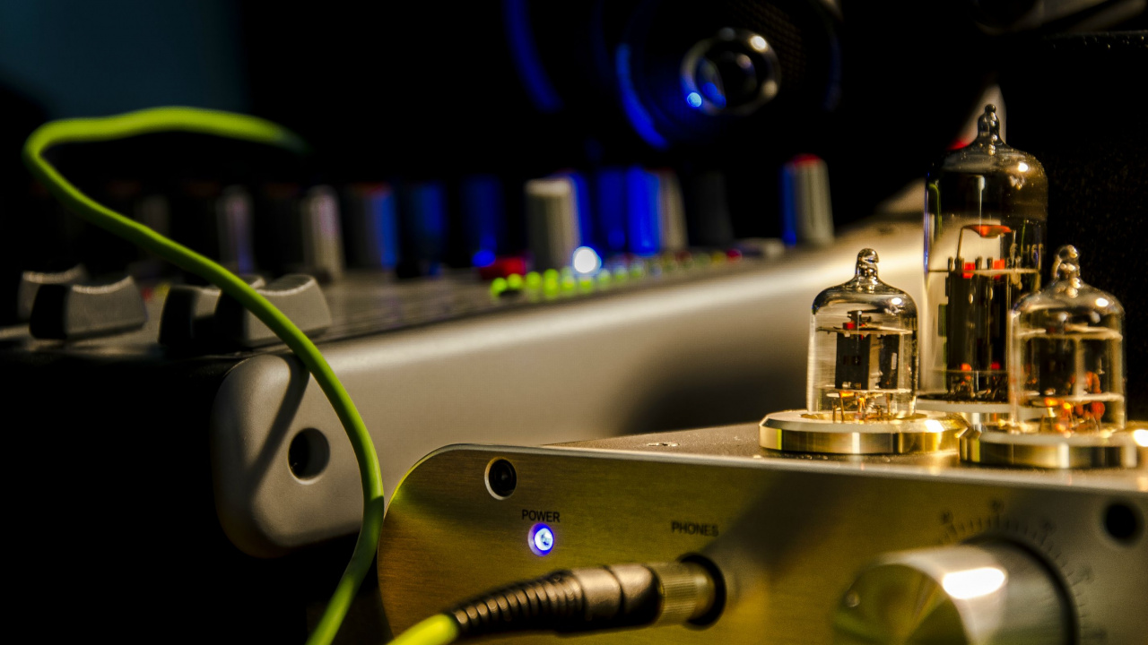 Обои звуковое оборудование, микшерный пульт, электроника, технологии, диск жокей в разрешении 1280x720
