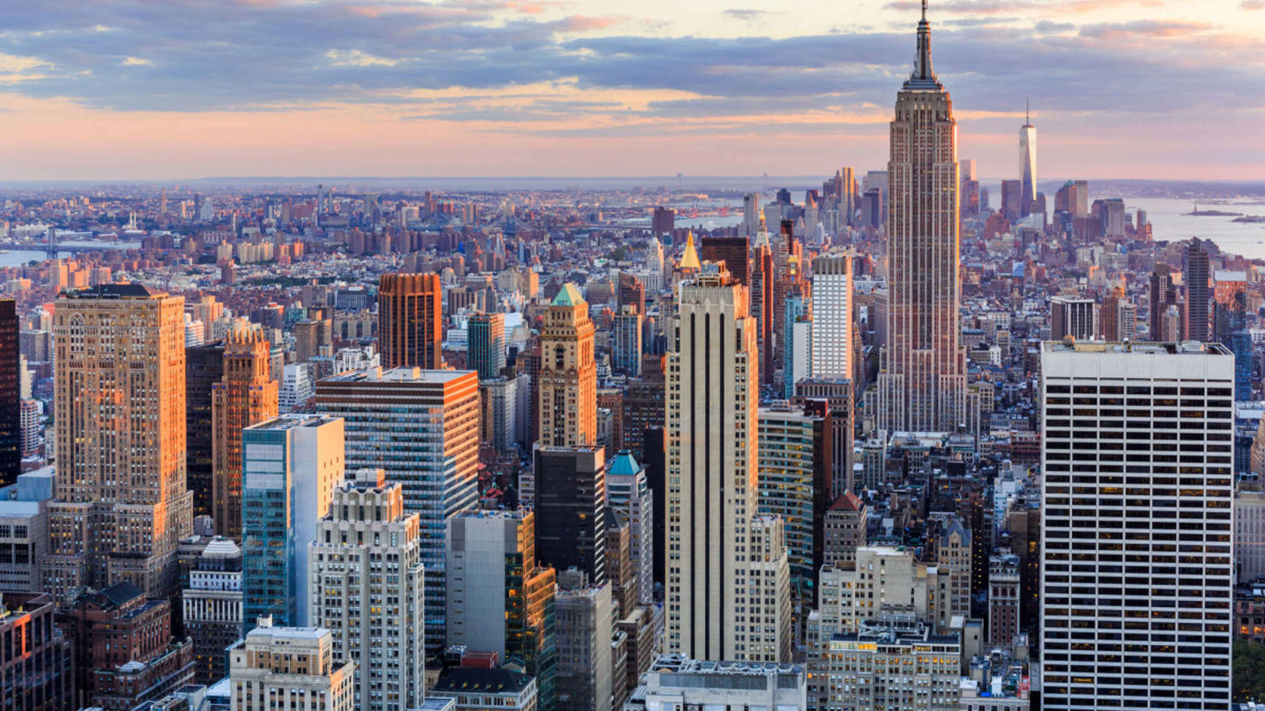 Обои Нью-Йорк, Нижний Манхэттен, Эмпайр Стейт Билдинг, городской пейзаж, город в разрешении 2560x1440