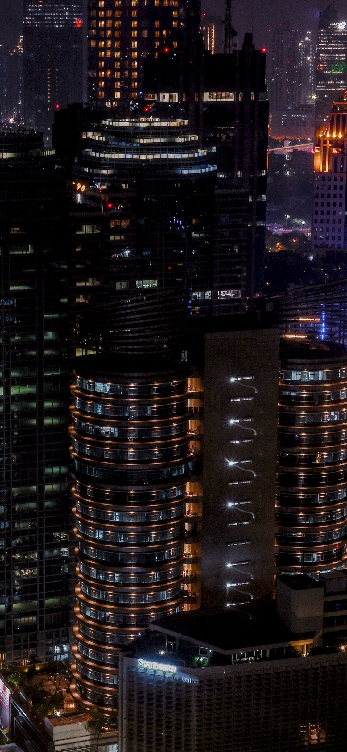 Обои город, городской пейзаж, метрополия, городской район, небоскреб в разрешении 1125x2436