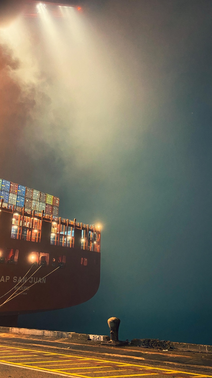 Обои судно, корабельная архитектура, перевозка воды, лодка, контейнеровоз в разрешении 720x1280