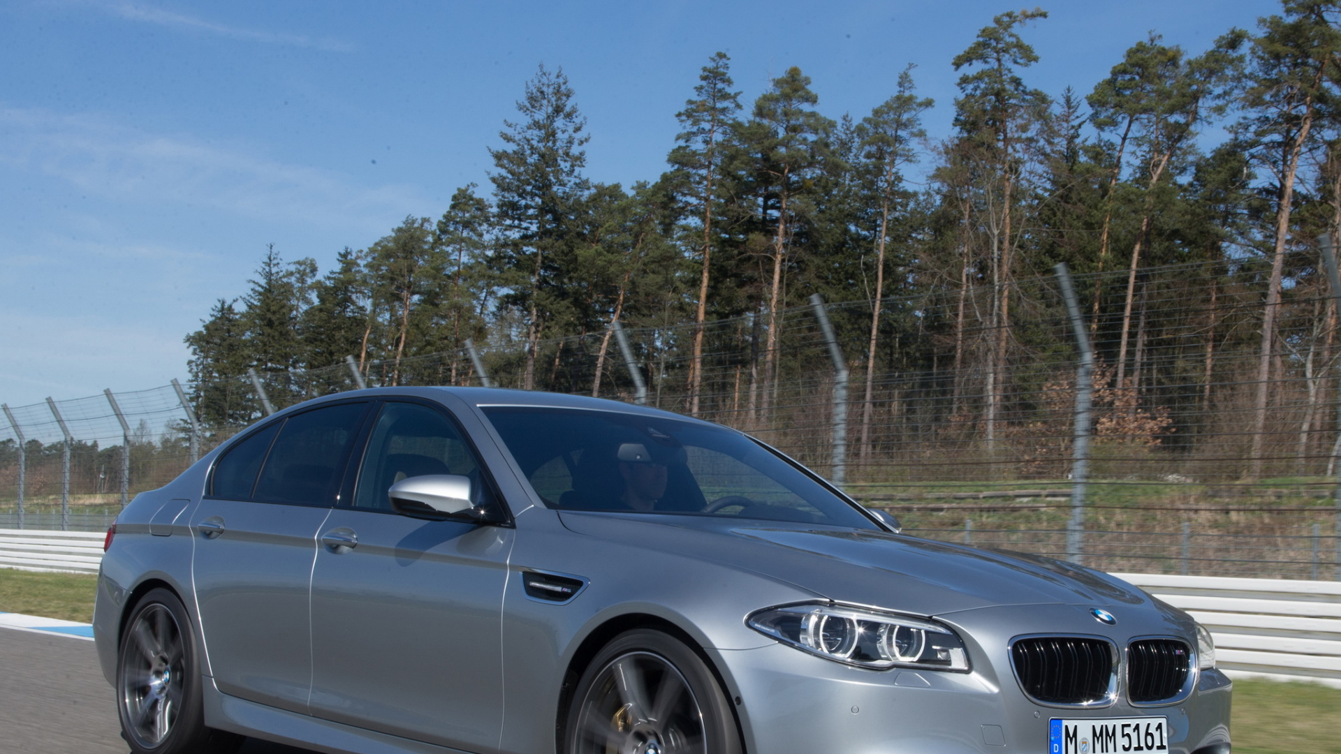 BMW m5 f10 Grey