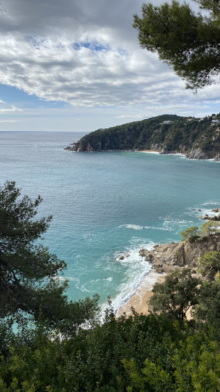 Обои побережье, водоем, дорога, природа, горный рельеф в разрешении 750x1334