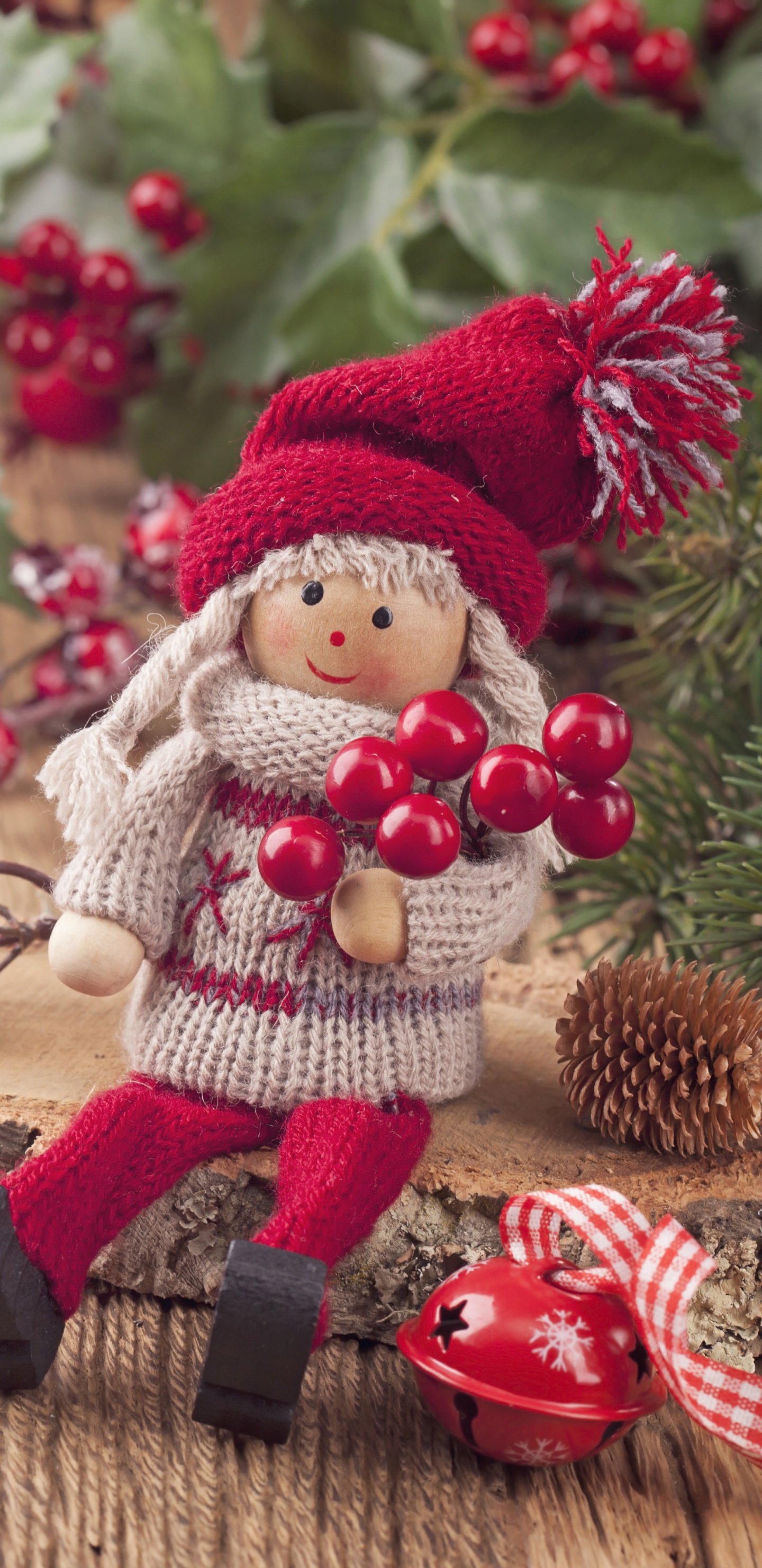 Обои Рождественский день, кукла, Санта-Клаус, рождественский орнамент, Рождественские украшения в разрешении 1440x2960
