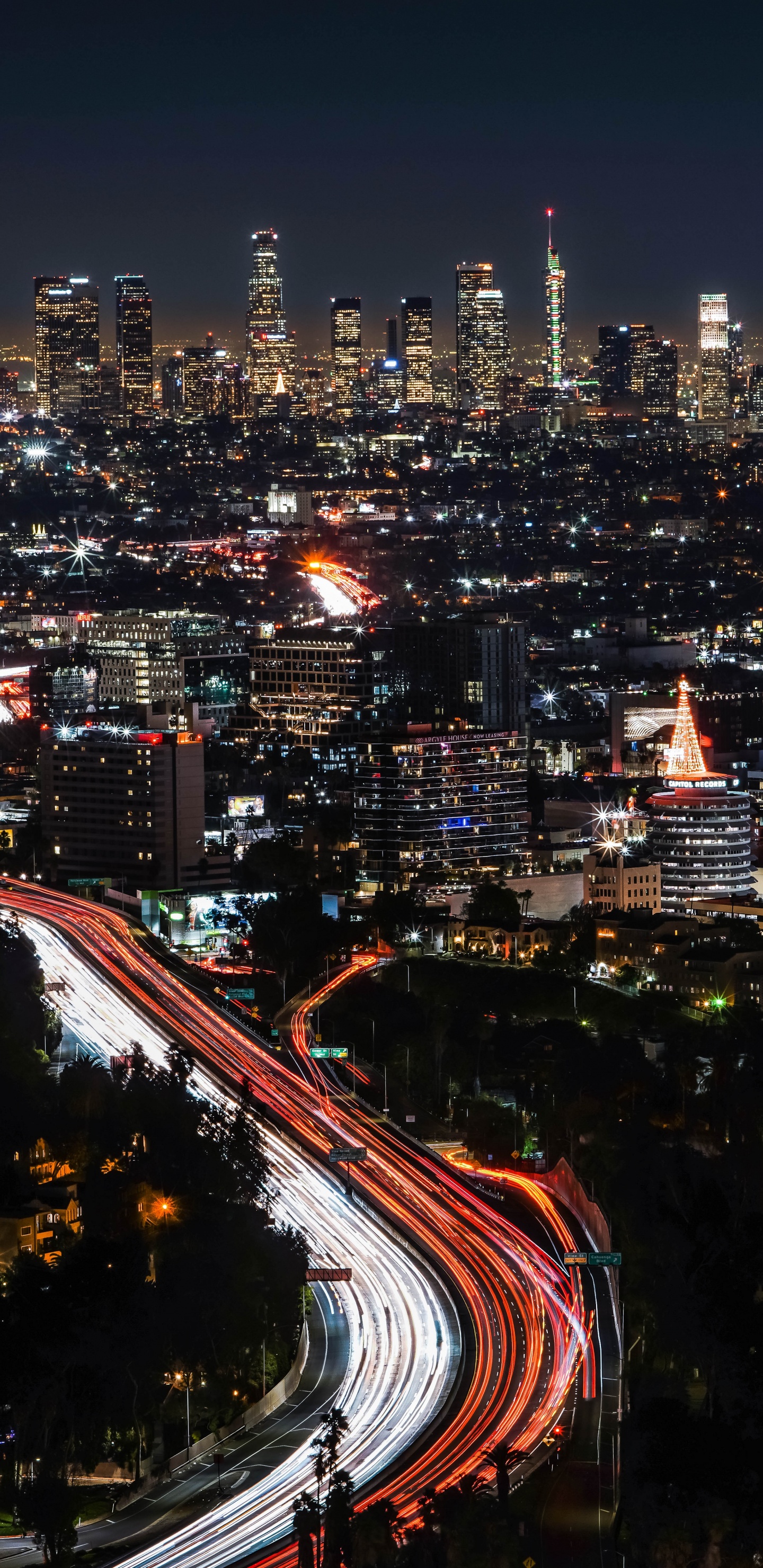 Обои населенный пункт, с высоты птичьего полета, городской пейзаж, деловой район, метрополия в разрешении 1440x2960