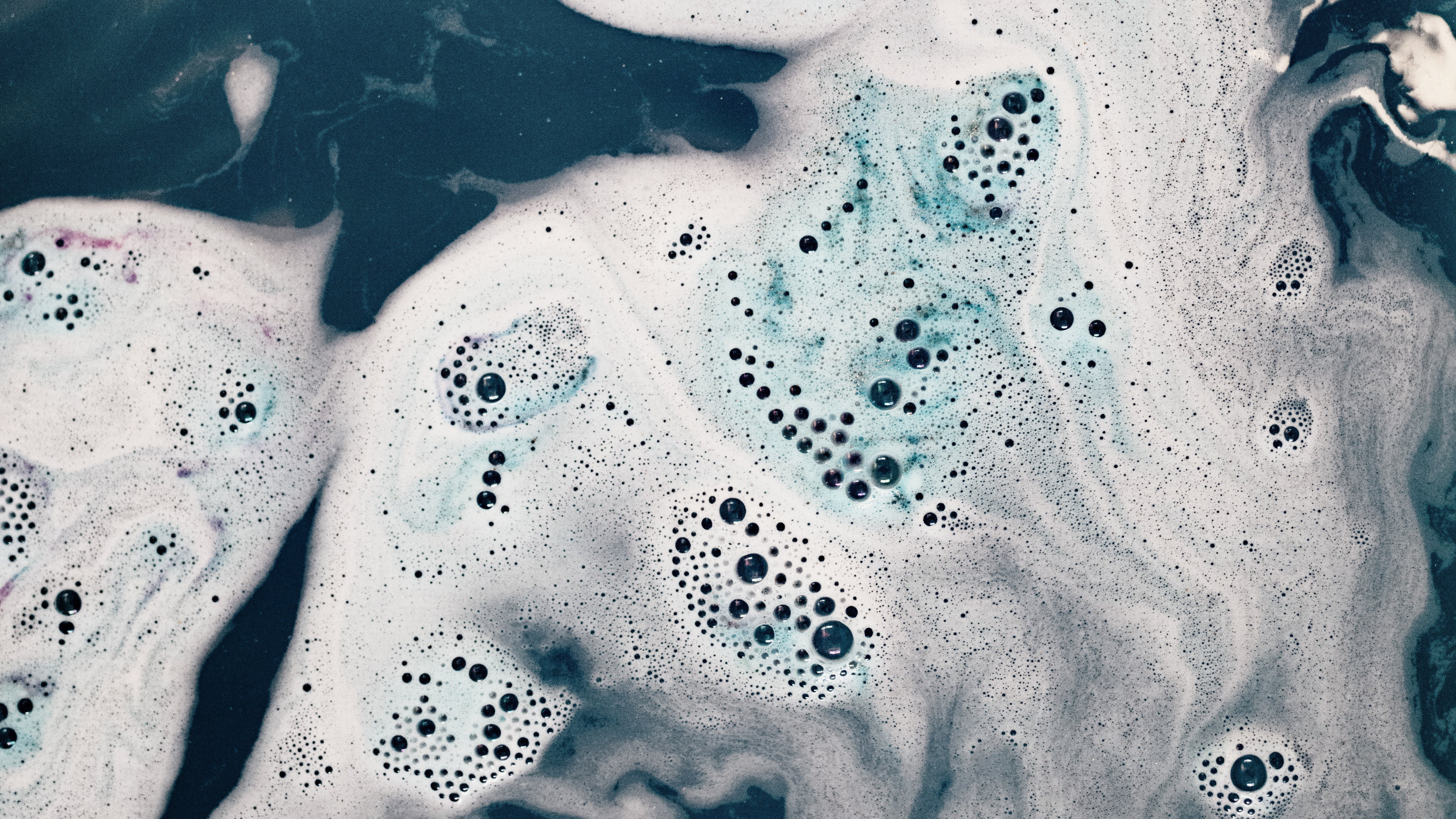 Обои пузырь, жидкий, вода, синий, арт в разрешении 3840x2160