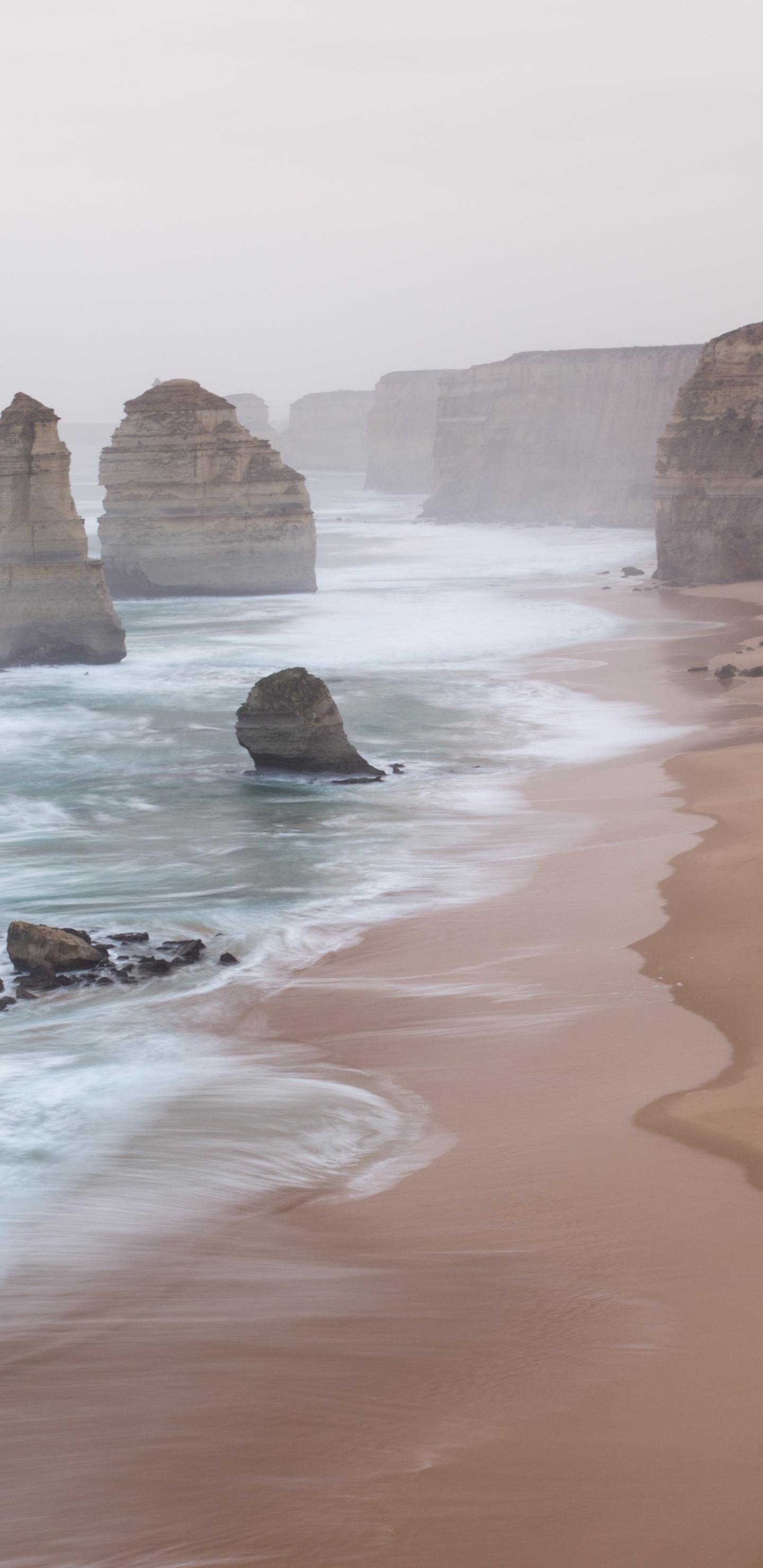 Обои водоем, море, побережье, обрыв, рок в разрешении 1440x2960