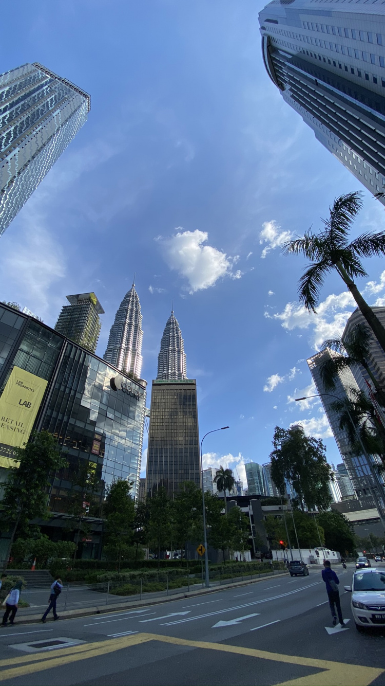 Обои башни петронас, Куала Лумпур, Малайзия, башня, дневное время в разрешении 750x1334