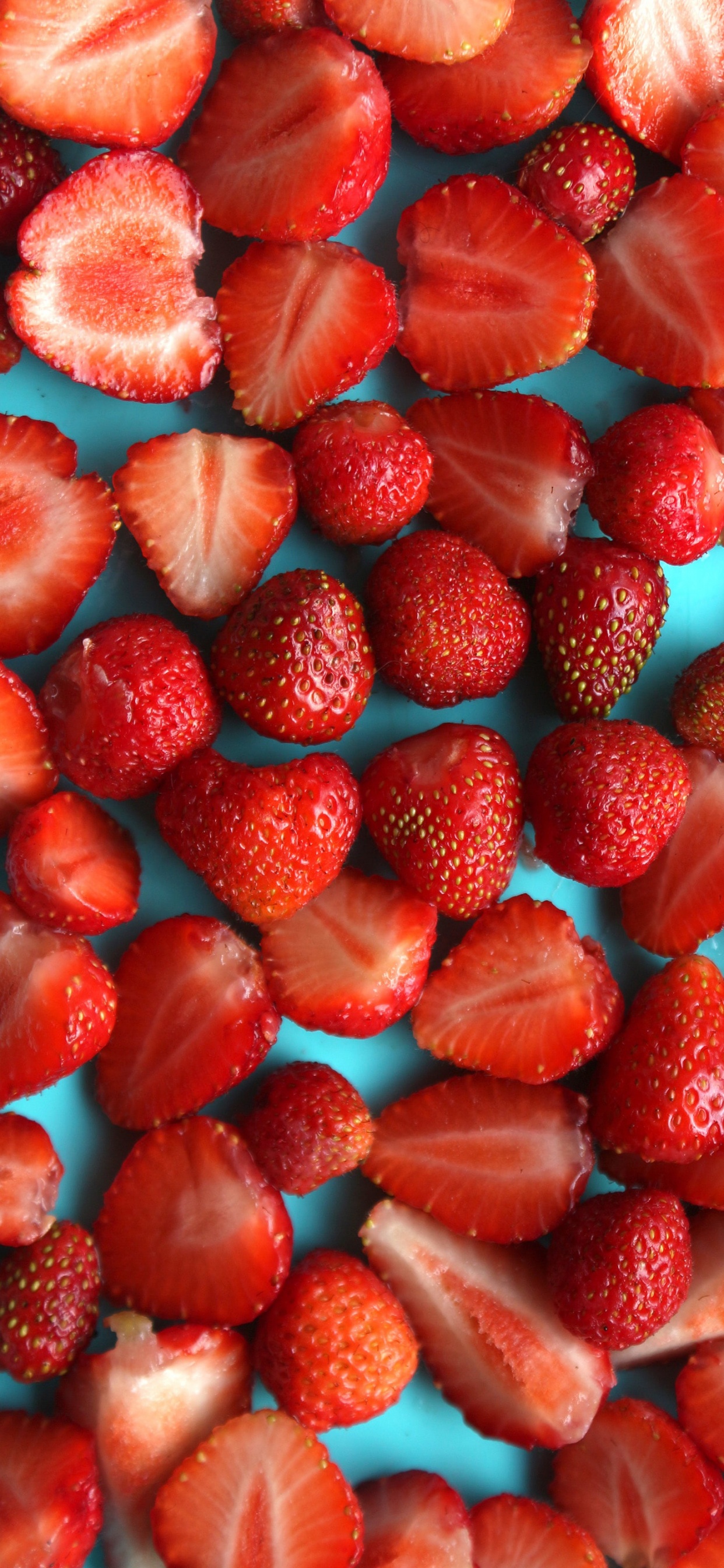 Обои клубника, ягоды, клубничный сок, фрукты, Оранжевый цвет в разрешении 1242x2688