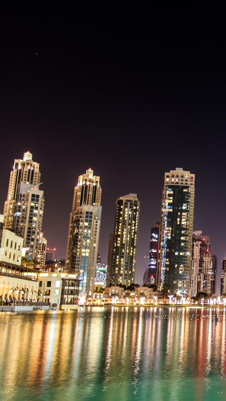 Обои город, городской пейзаж, линия горизонта, метрополия, ориентир в разрешении 720x1280