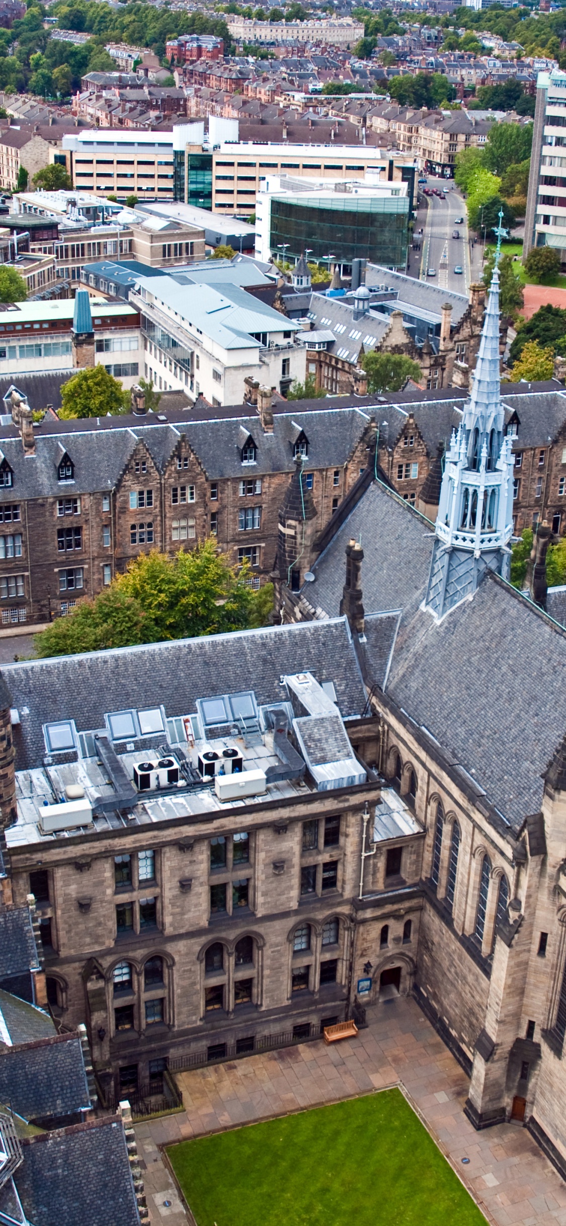 Обои кампус Университета Глазго, университет Глазго, Университет, кампус, студент в разрешении 1125x2436