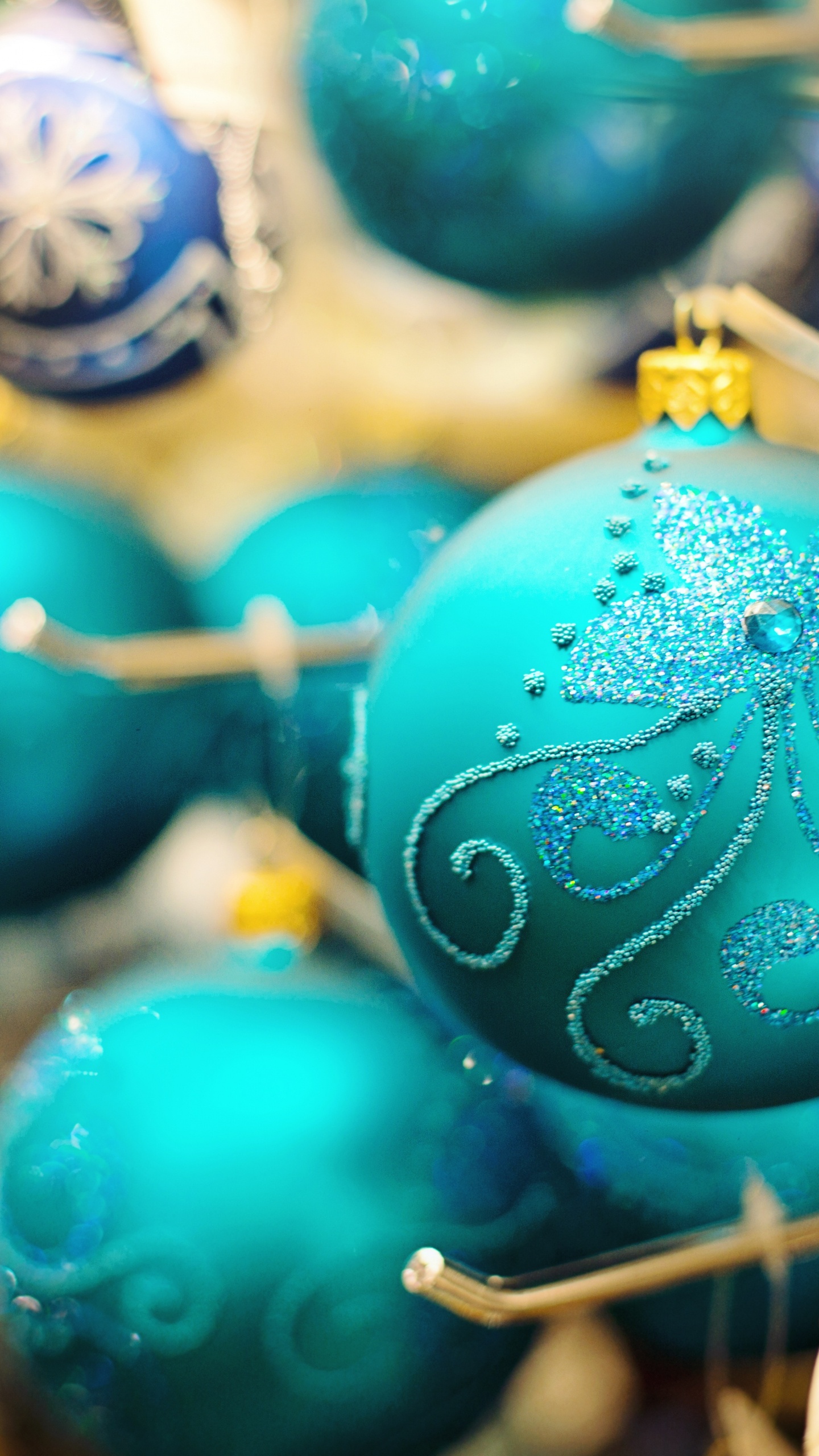 Обои Рождественские украшения, модный аксессуар, Рождество, интерьер, Новый год в разрешении 1440x2560