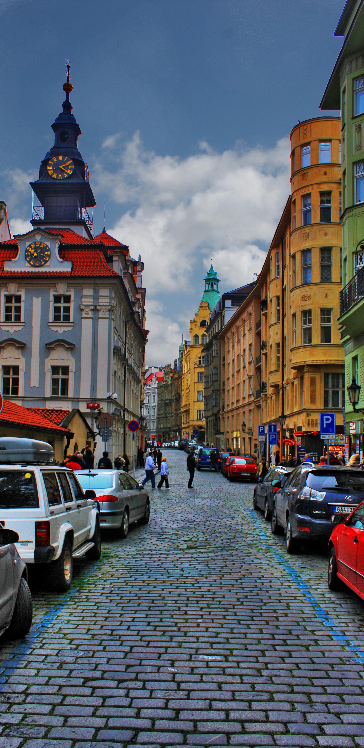 Обои ориентир, столица, город, городок, улица в разрешении 1440x2960