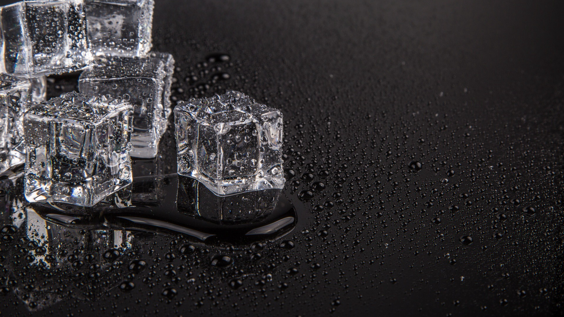 Обои вода, побрякушки побрякушки, Индивидуальные Сберегательные Счета, доля, гидравлические Люси в разрешении 1920x1080