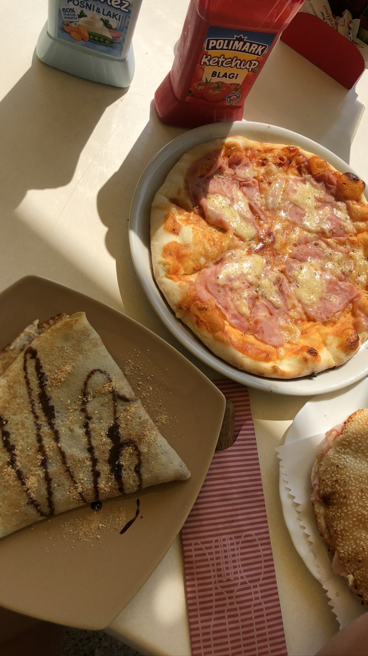 Обои пицца, завтрак, лепешки, пища, Кулинария в разрешении 750x1334