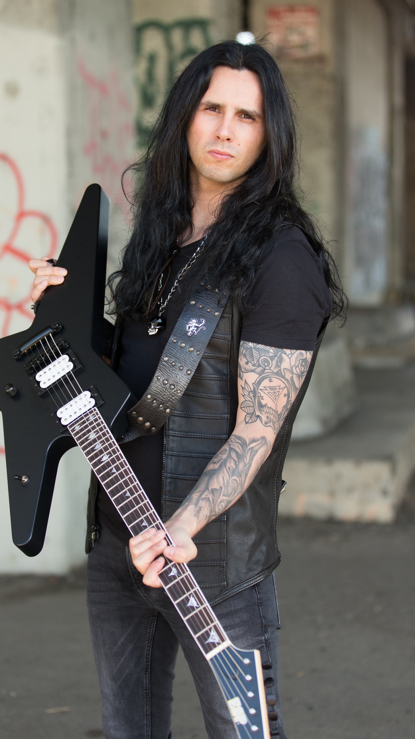 Обои тяжелый металл, гитара, музыкальный инструмент, струнный инструмент, музыкант в разрешении 1440x2560