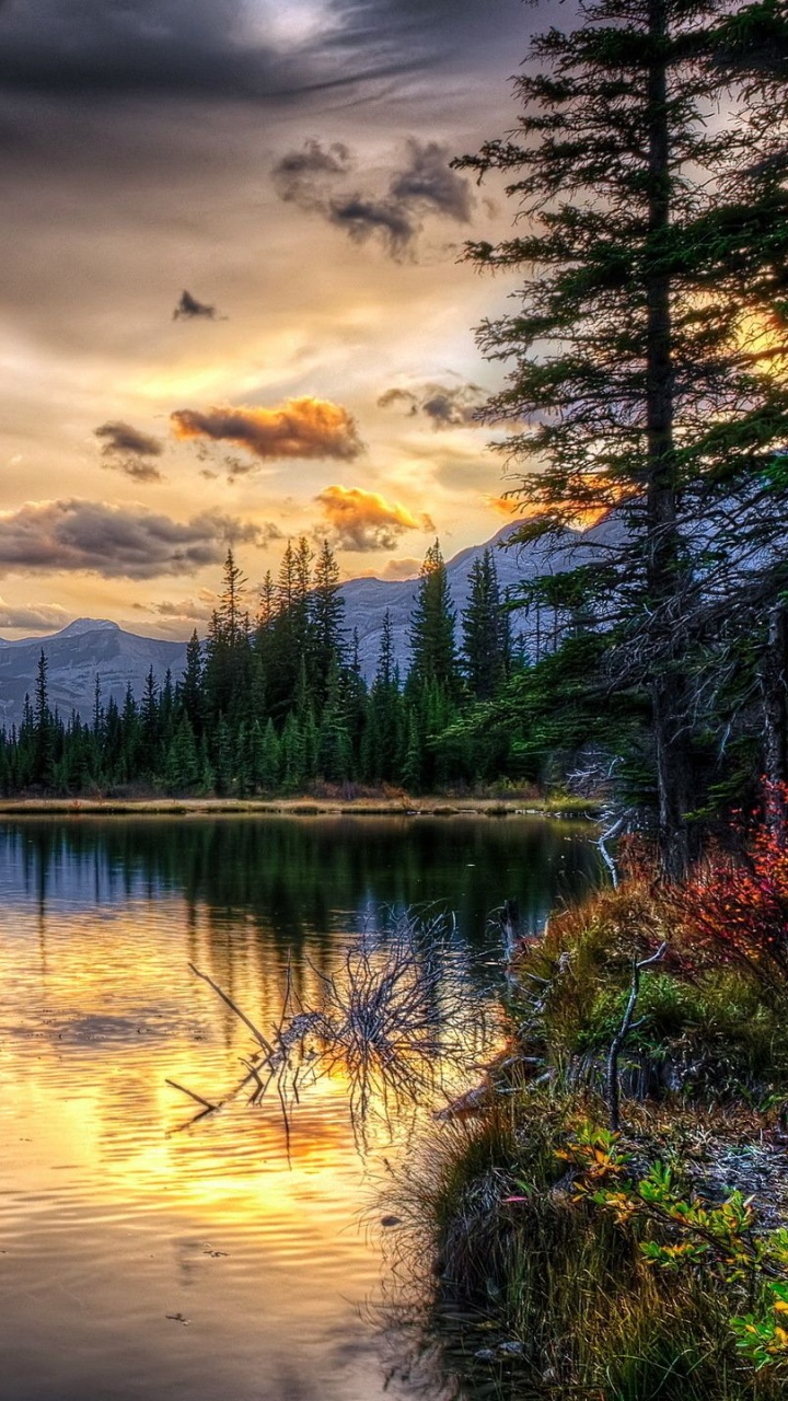 Обои пейзаж, театральные декорации, природа, отражение, облако в разрешении 720x1280