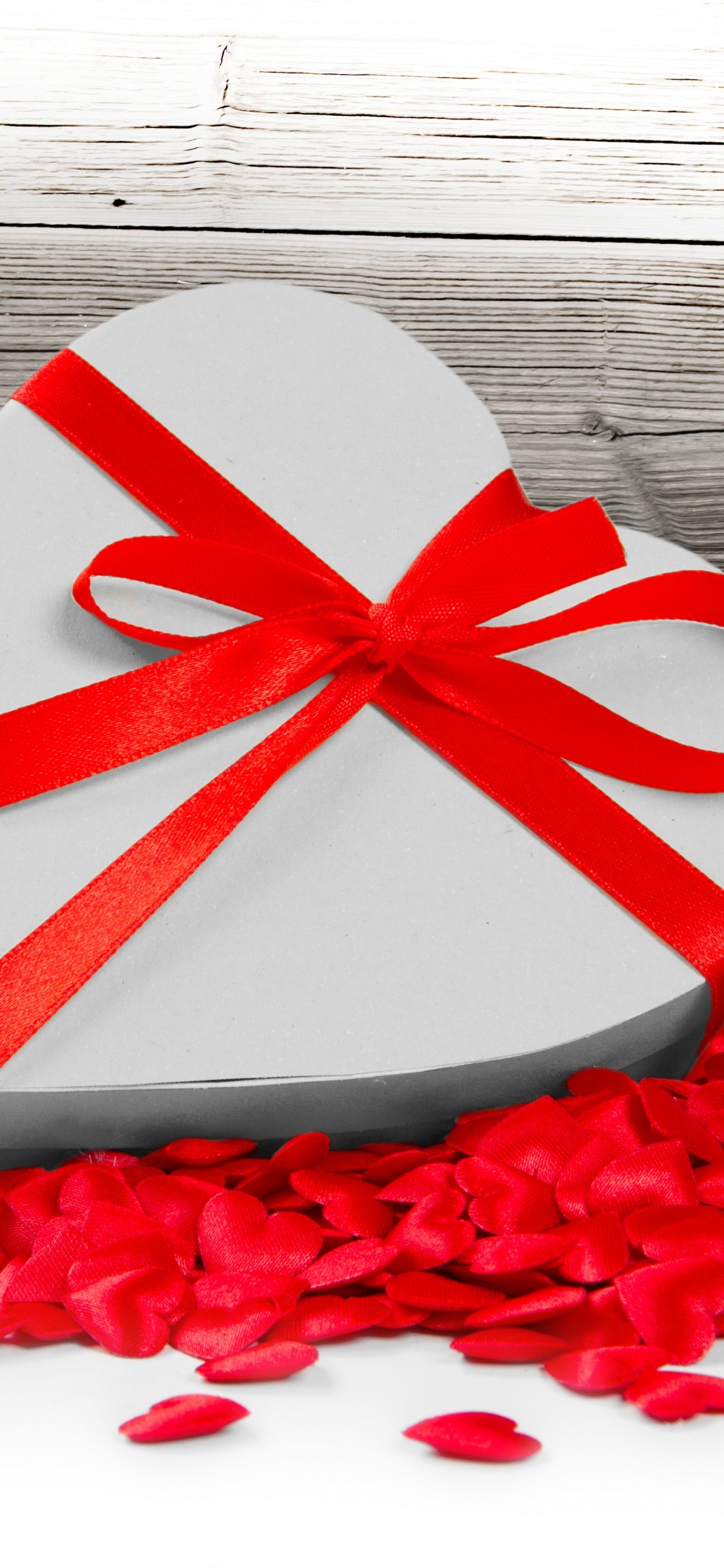 Обои День Святого Валентина, сердце, красный цвет, любовь, цветок в разрешении 1125x2436