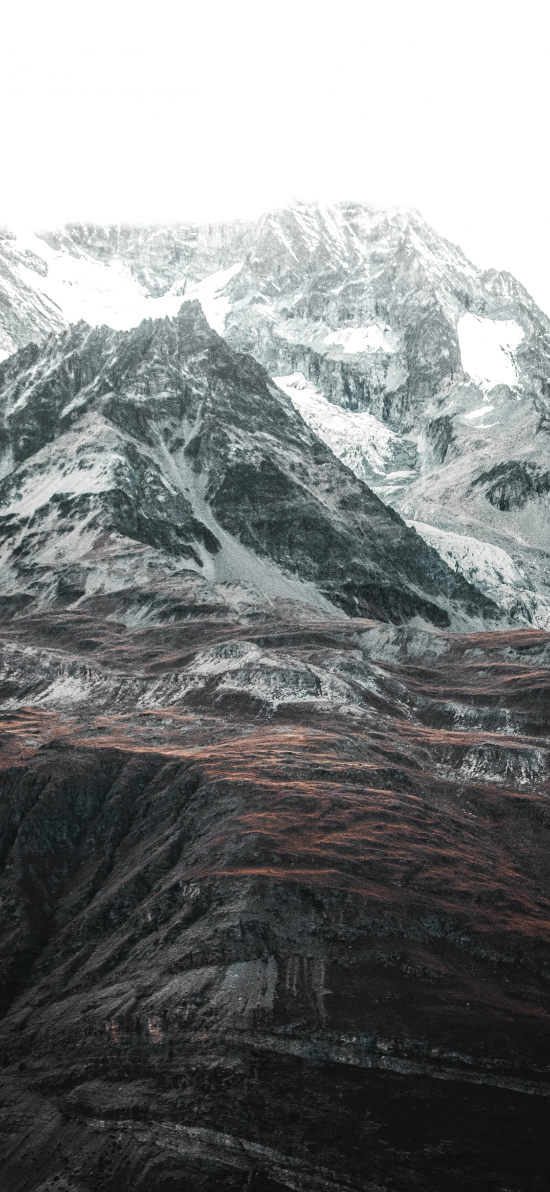 Обои горный рельеф, гора, белые, горный хребет, нагорье в разрешении 1125x2436