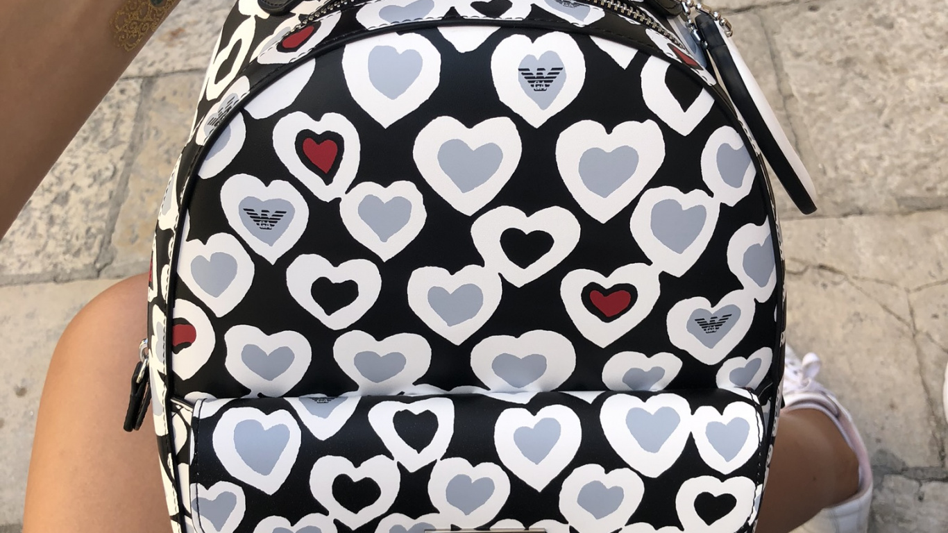 Обои дамская сумочка, узор, стиль, фэшн, мешок в разрешении 1366x768