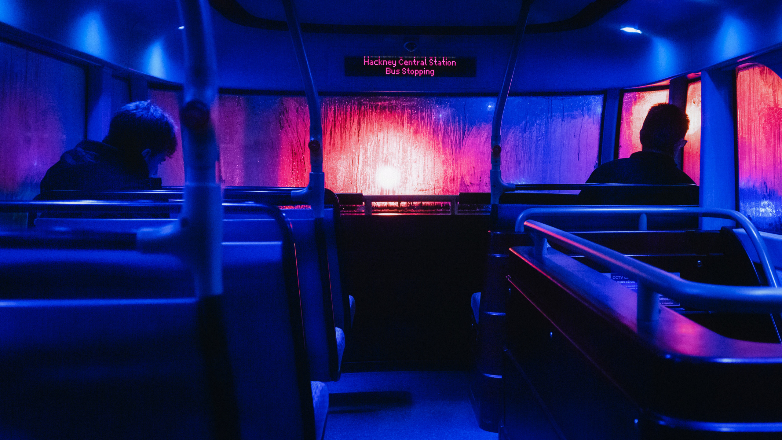 Обои эстетическое vaporwave, хип хоп музыка, Amazon Музыка, лондонский призрак, Тип Бить в разрешении 2560x1440