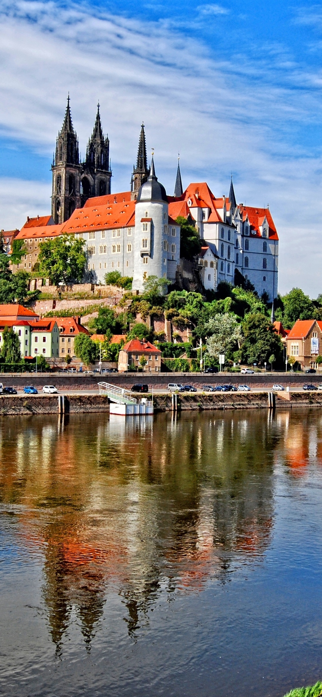 Обои Эльба, отражение, водный путь, городок, реки в разрешении 1125x2436