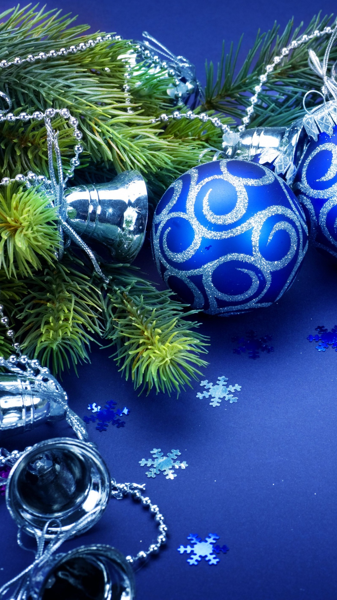 Обои Рождественский день, рождественский орнамент, синий, Рождественские украшения, дерево в разрешении 1080x1920