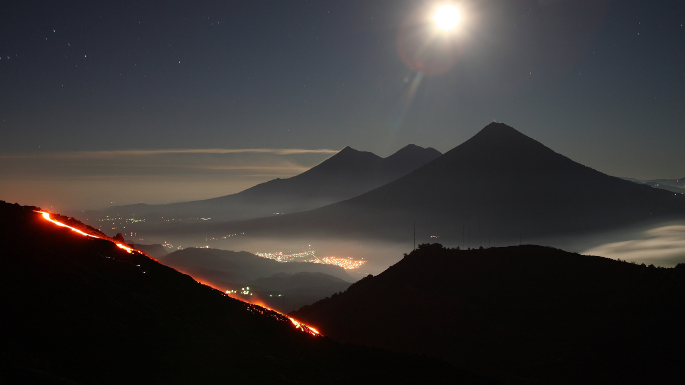 Обои пакае, вулкан, горный хребет, свет, ночь в разрешении 1366x768