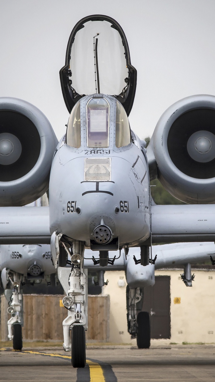 Обои авиация, аэрокосмическая техника, штурмовая авиация, воздушные силы, военный самолет в разрешении 720x1280