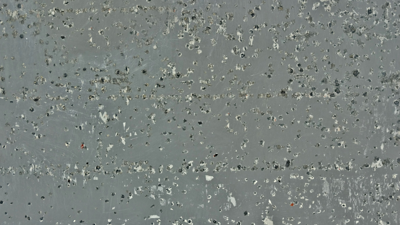 Обои вода, серый цвет, мелкий дождь, асфальт, дождь в разрешении 1280x720