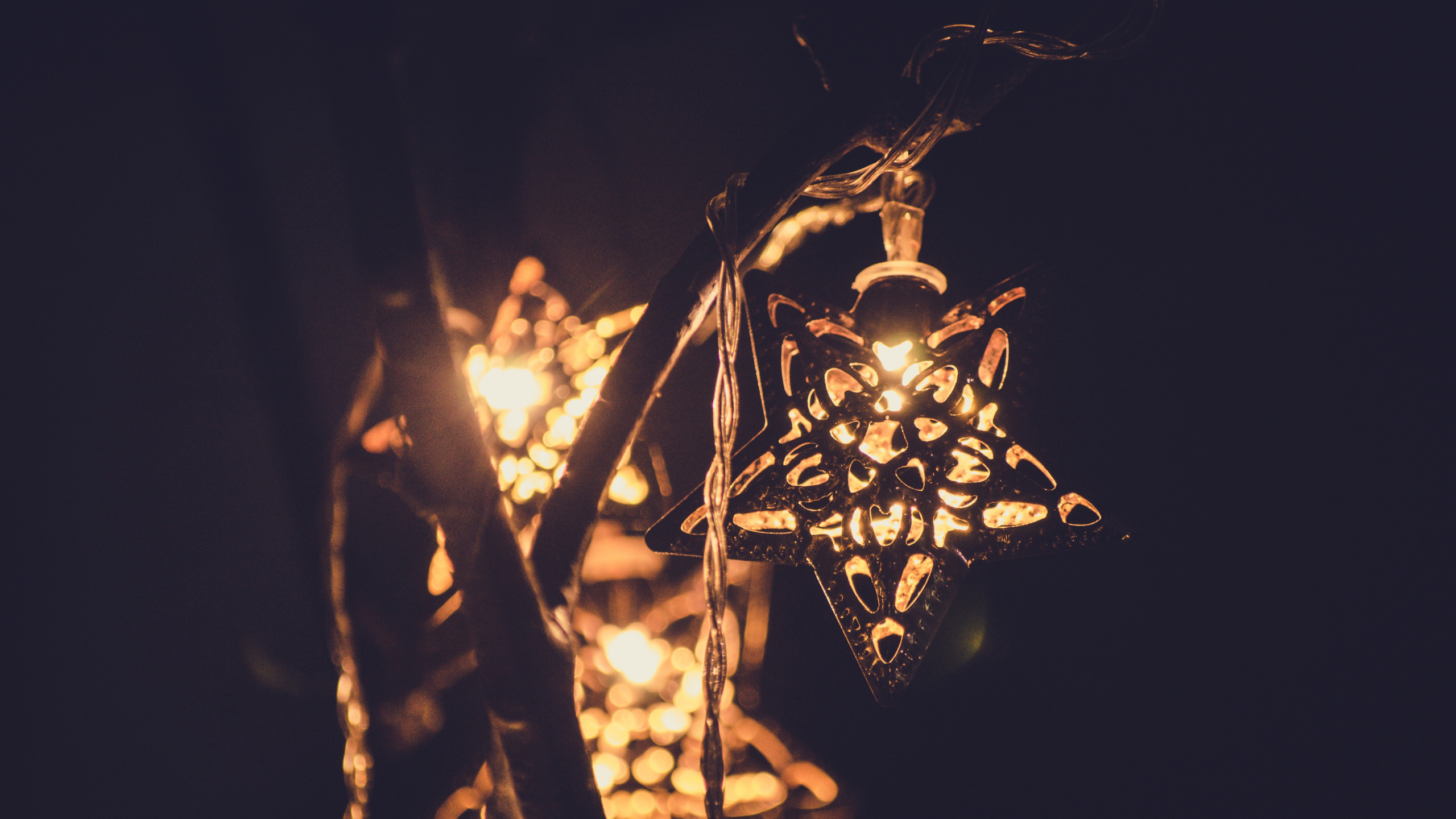 Обои тепло, свет, освещение, темнота, космос в разрешении 2560x1440