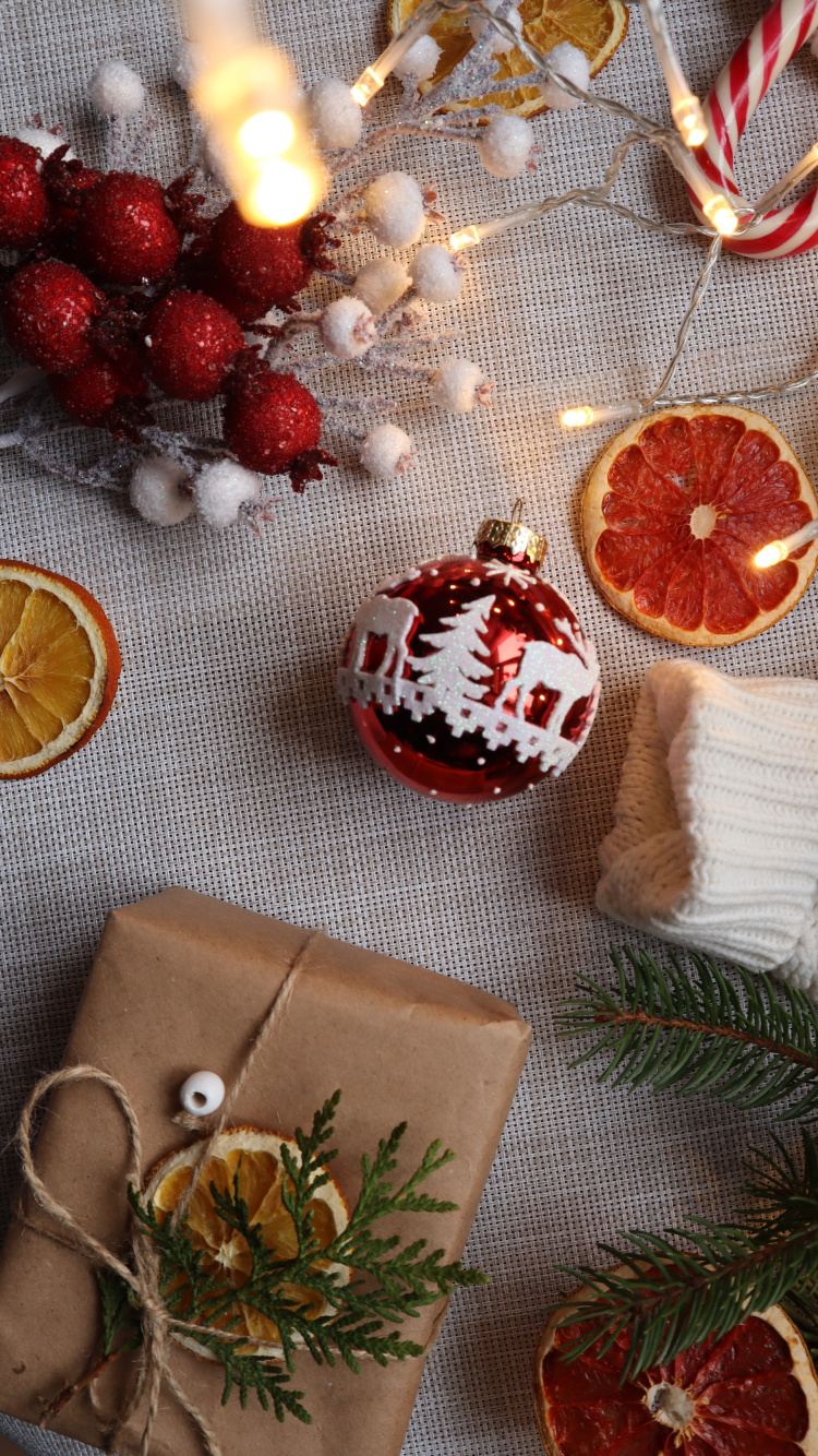 Обои Рождественские украшения, Рождество, елка, Сочельник, вышивка в разрешении 750x1334