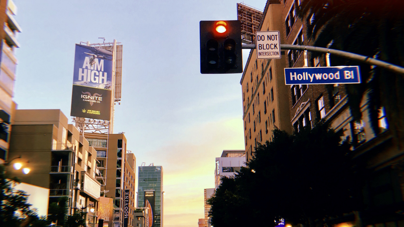 Обои Король, дорога, инфраструктура, соседство, улица в разрешении 1366x768