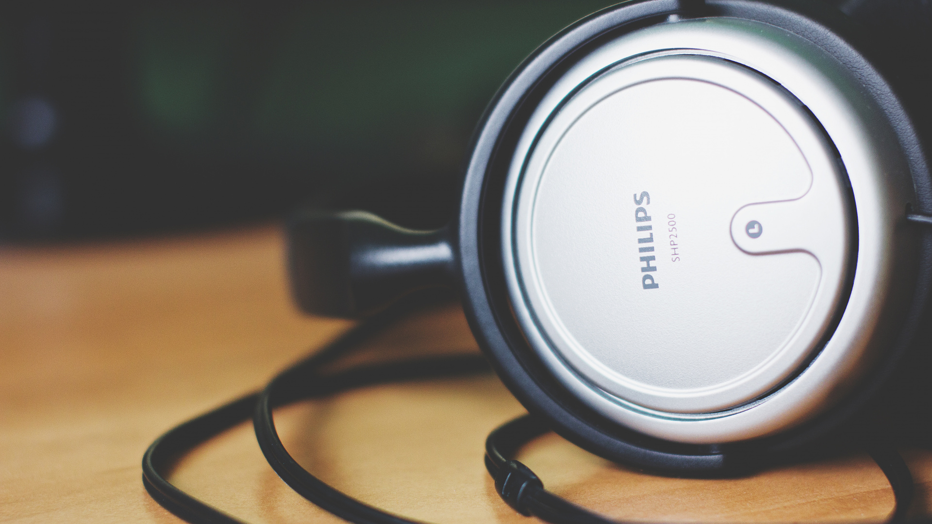 Обои компания Philips, наушники, звуковое оборудование, гаджет, электронное устройство в разрешении 1920x1080