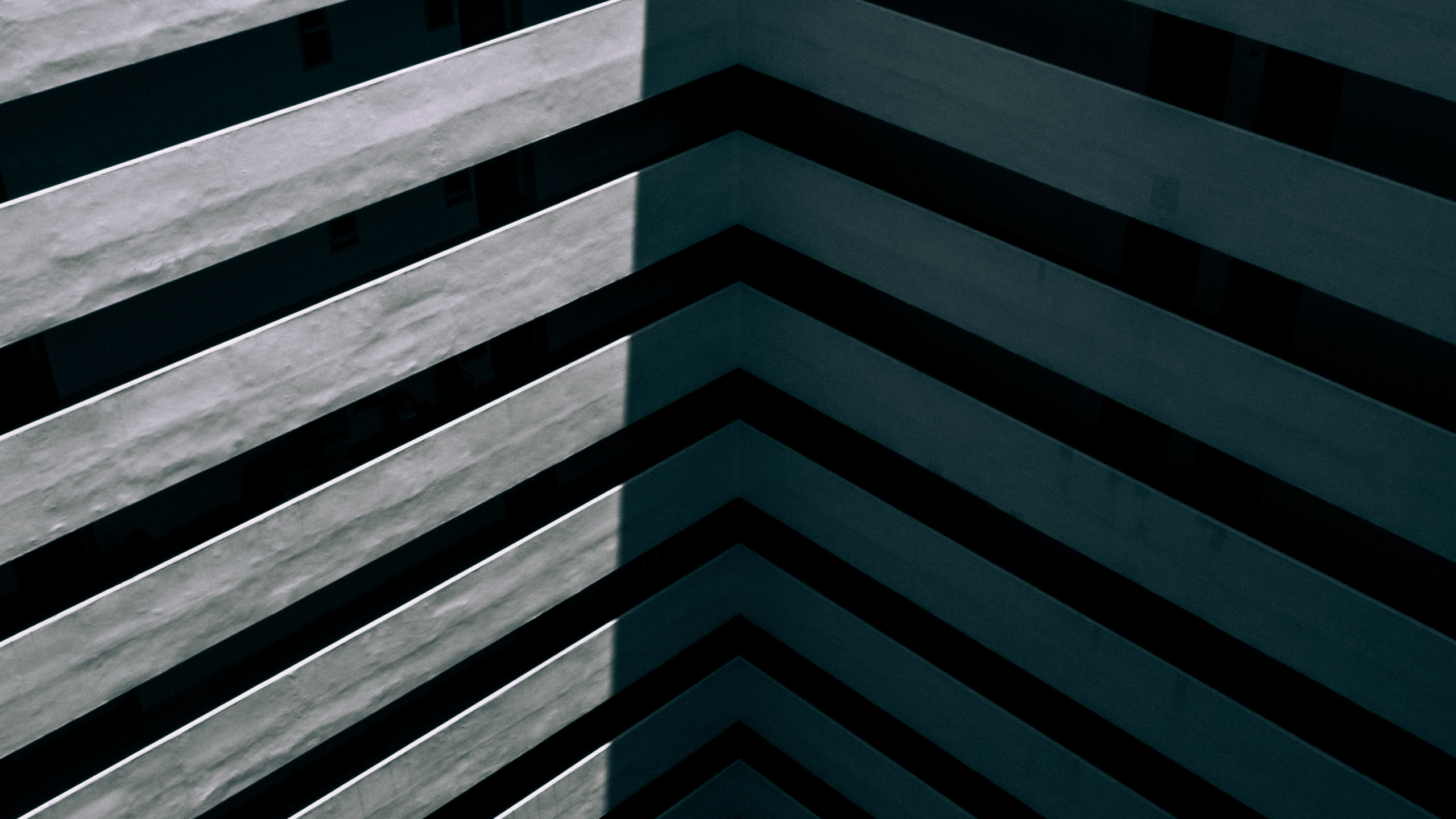 Обои здание, архитектура, синий, зеленый, линия в разрешении 2560x1440