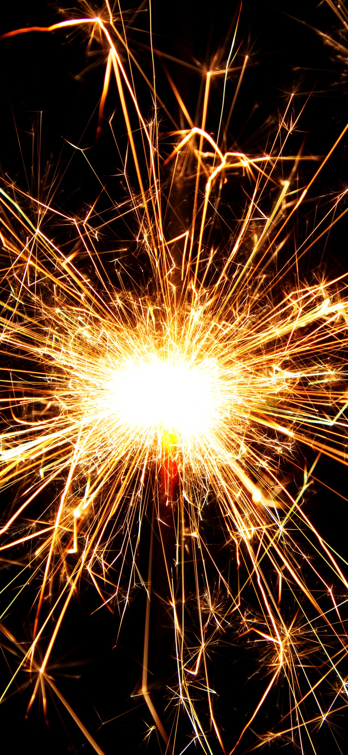 Обои бенгальский огонь, салют, свет, дивали, день нового года в разрешении 1125x2436