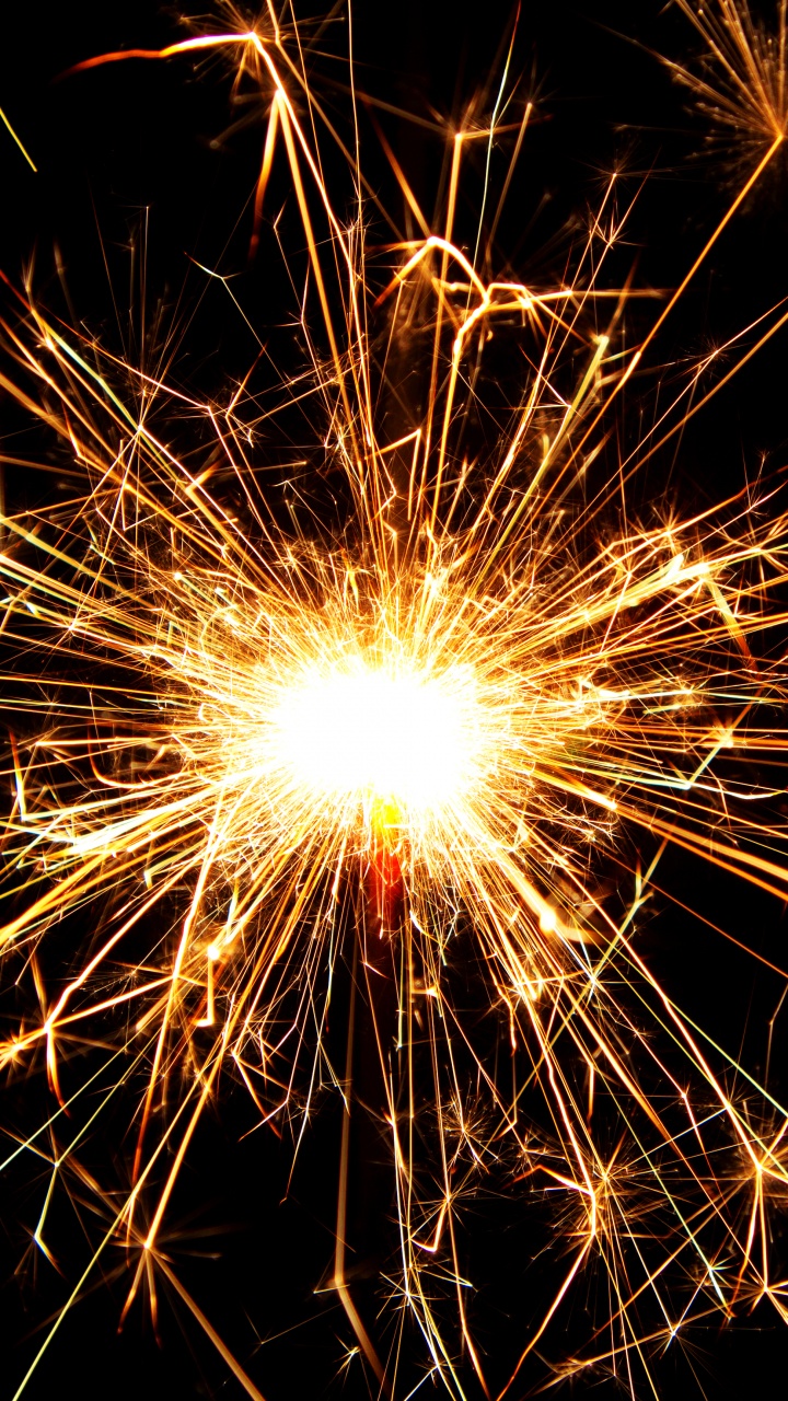 Обои бенгальский огонь, салют, свет, дивали, день нового года в разрешении 720x1280