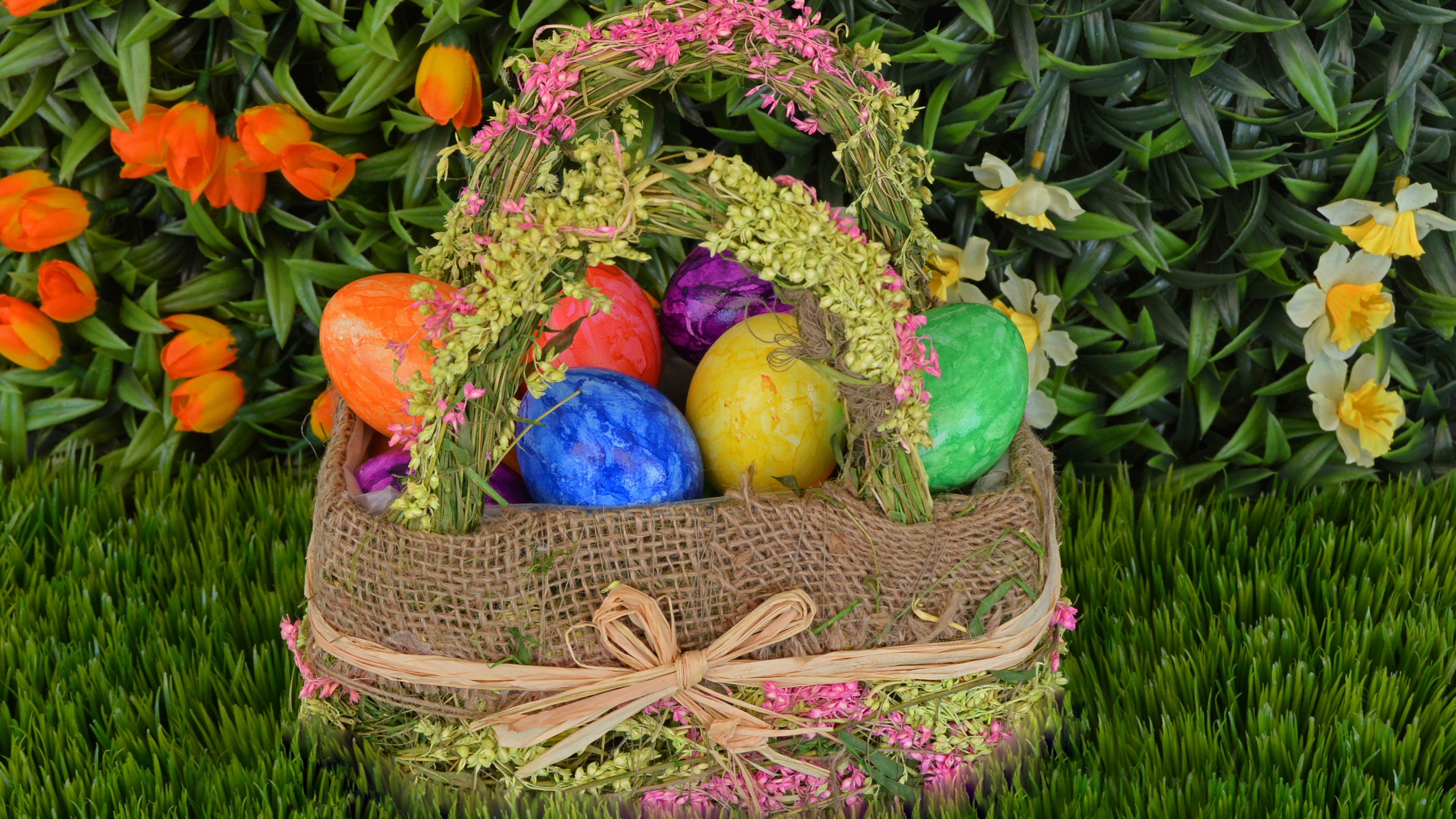 Обои пасхальная корзина, яйцо охоты, пасхальное яйцо, пасха, растение в разрешении 2560x1440