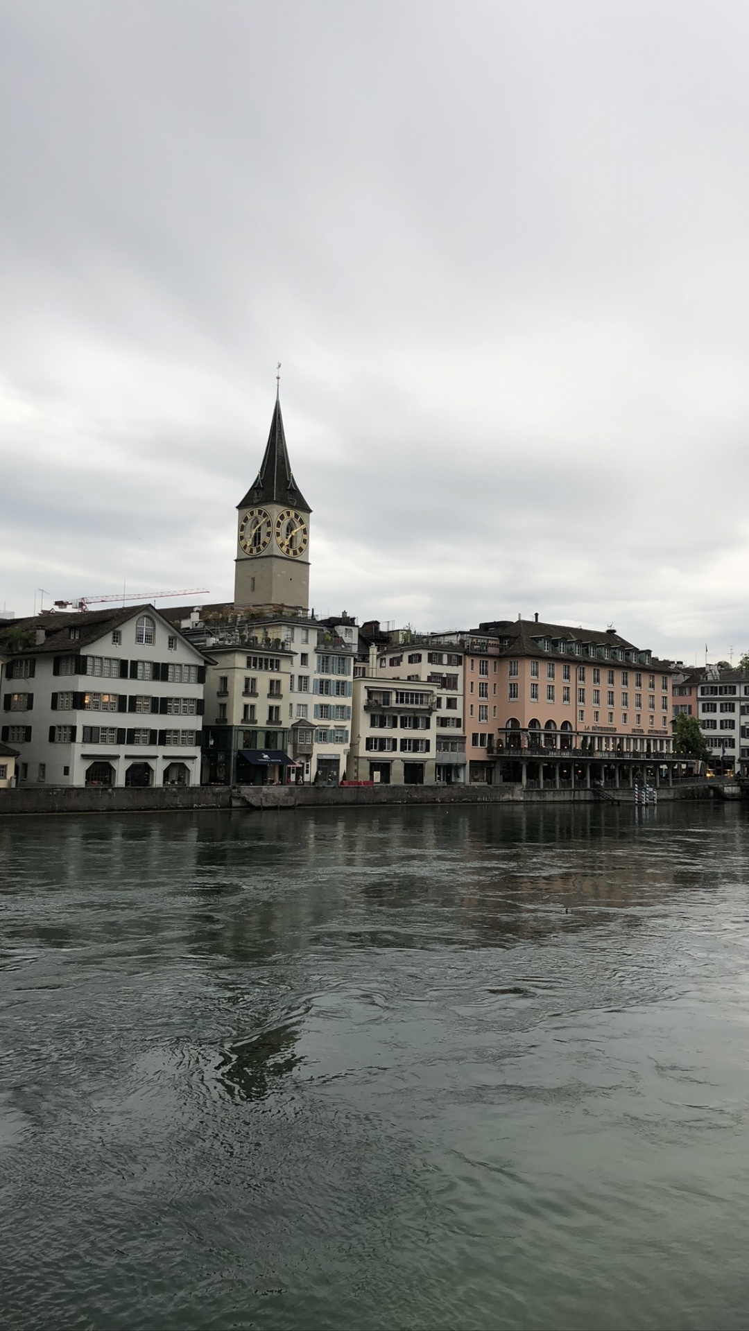 Обои Zrich, Церковь Fraumnster, Церковь Св Петра, Bahnhofstrasse, кофе в разрешении 1080x1920