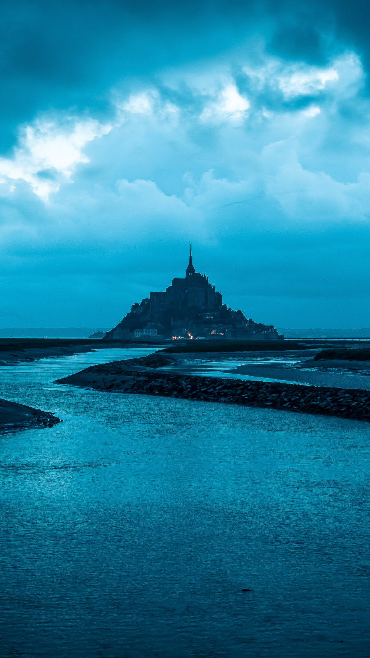 Обои красивый ночной вид на природу, природа, облако, вода, атмосфера в разрешении 750x1334