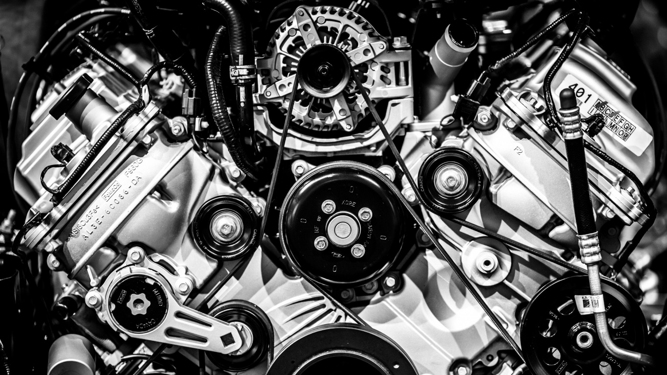 Обои двигатель, автомобильные запчасти, колесо, спорткар, авто в разрешении 1366x768