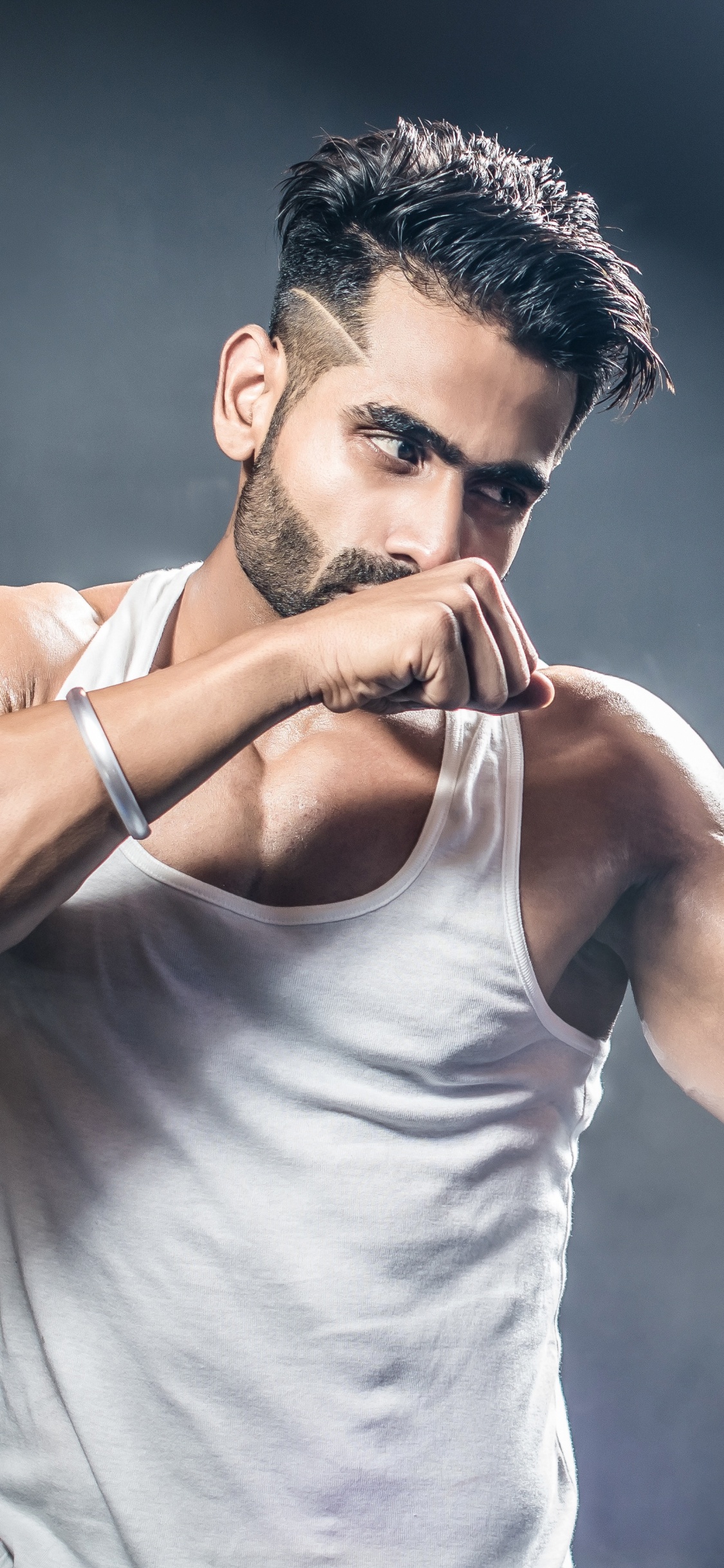 Обои физическая подготовка, мышца, рука, бокс, занятие спортом в разрешении 1125x2436